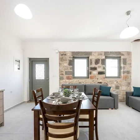 Apartment Sunny Rock 2 *