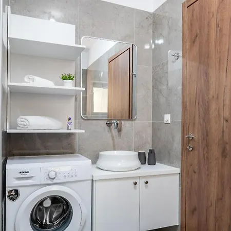 Sunny Rock 2 Apartment *