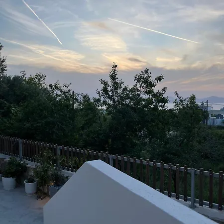 Sunny Rock 2 Apartment